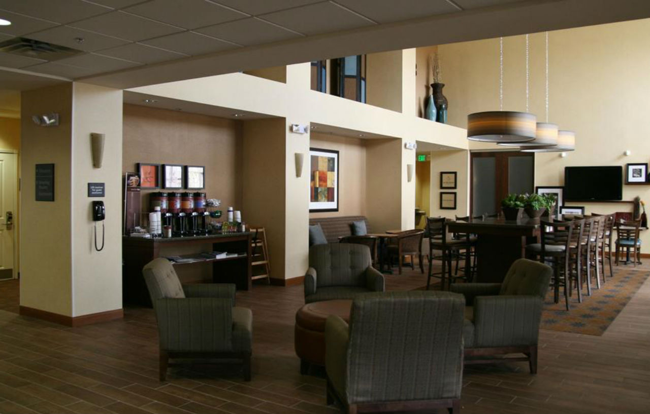 Hampton Inn And Suites Pueblo/North Exterior foto